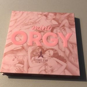 Jeffrey Star Mini Orgy Eyeshadow Palette